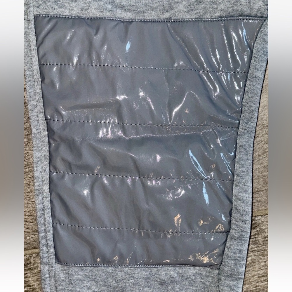 Switch Remarkable Clothing Gray Joggers with Shiny Accents size SMALL BNWT - Picture 3 of 4